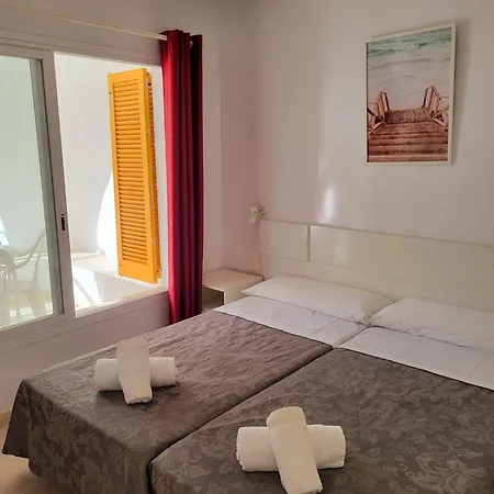 Siesta Mar Ibiza Apartment